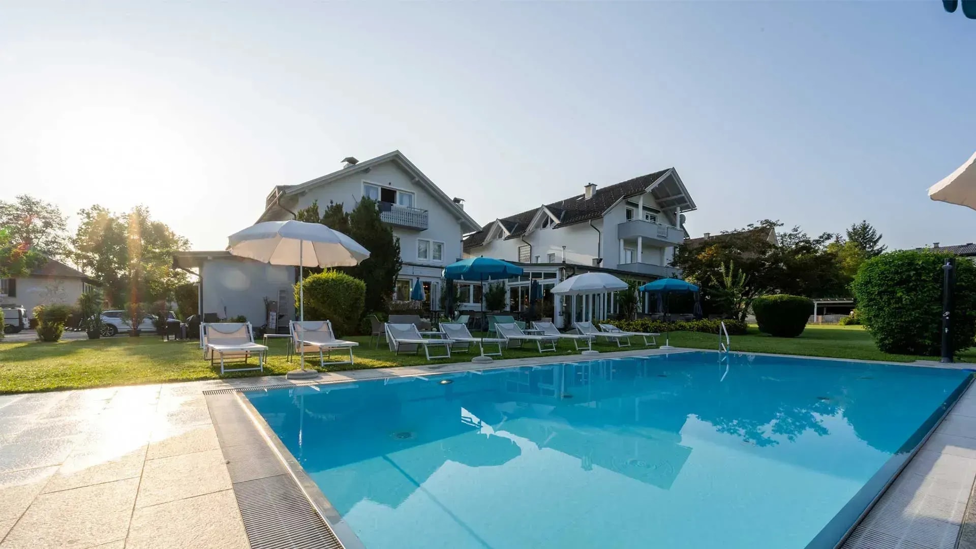 Hotel mit Pool in Velden am Wörthersee – Entspannter Sommerurlaub in Kärnten